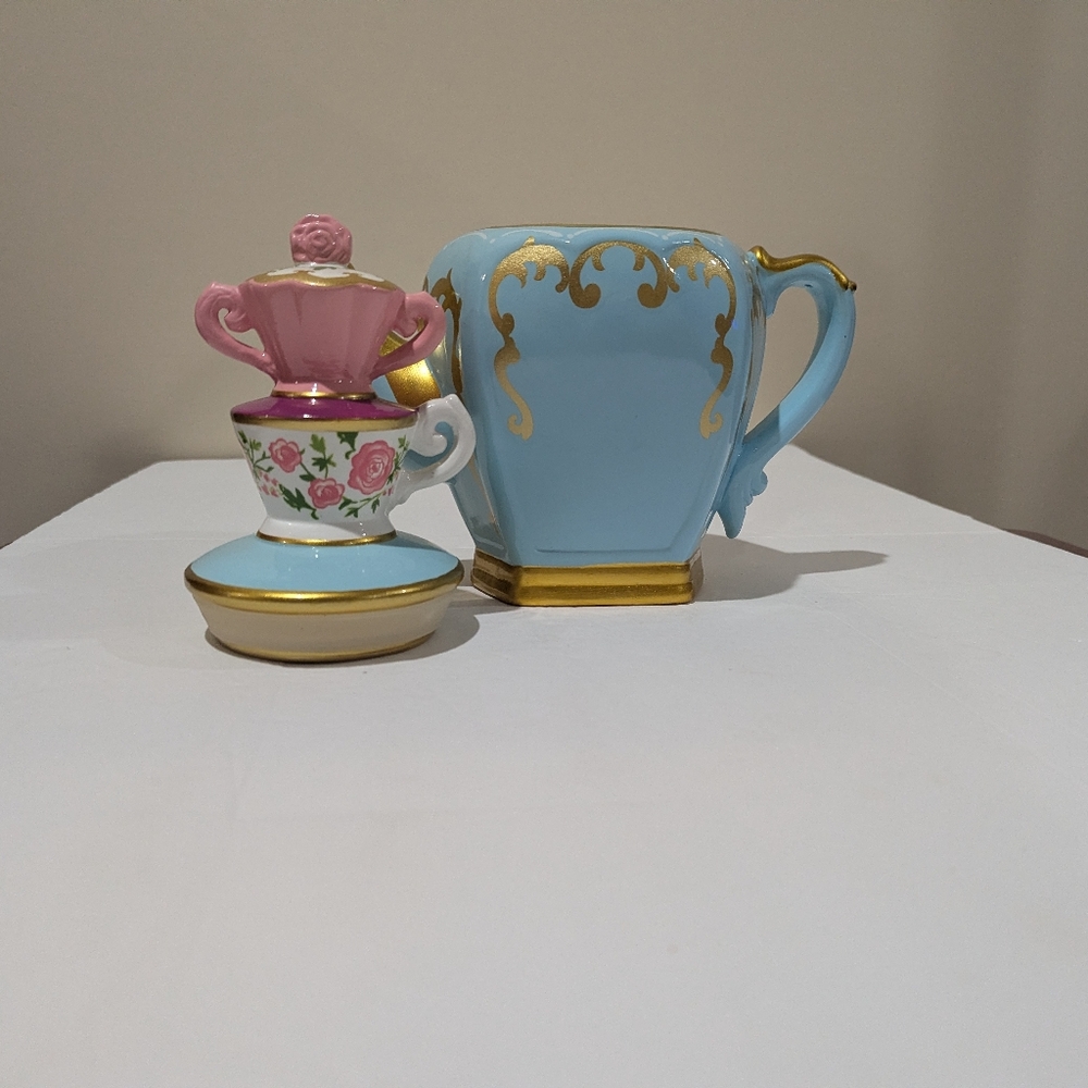 Alice In Wonderland, Elegant Blue and Gold Teapot with Pink Floral Lid 11"X9" - Picture 10 of 13